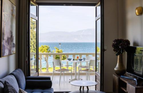 Gefira Mpania Villa | Villa Filoxenia - by the sea - up to 12 guests