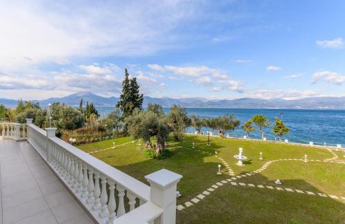 Gefira Mpania Villa | Villa Filoxenia - by the sea - up to 12 guests