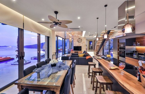 Kalkan Villa | Villa for 12 w/fantastic views, large heatable infinity pool, quite location