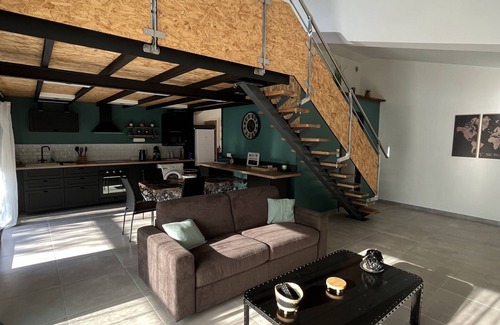 Chateauneuf-les-Martigues Villa | Villa de 70m2 Avec Jardin Privé Parking Privatif Endroit Calme