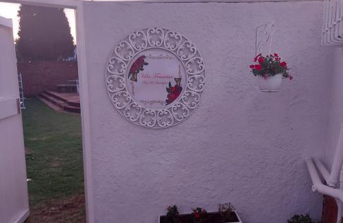 Germiston House | Villa Francisco Bed & Breakfast Solar Power