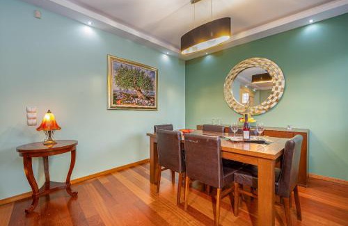 Vari Villa | Villa Galano - Your Cozy Retreat In The Athenian Riviera