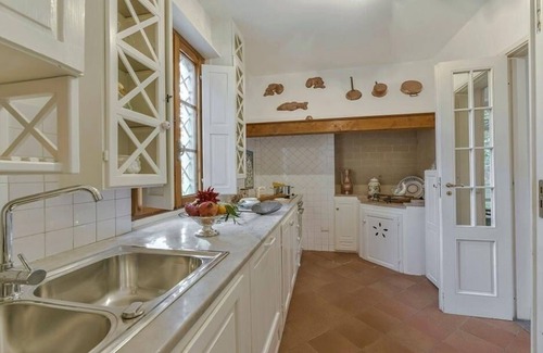 Calenzano Villa | Villa Gally beautiful premium villa with garden and p/pool