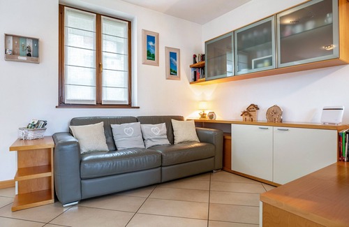 Susa House | Villa "Garden Family" with Mountain View, Private Garden & Wi-Fi