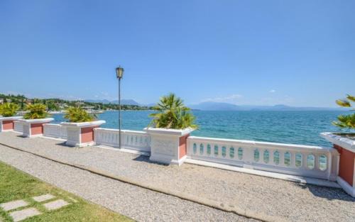 Monte Apartment | VILLA GARUTI VILLAGE