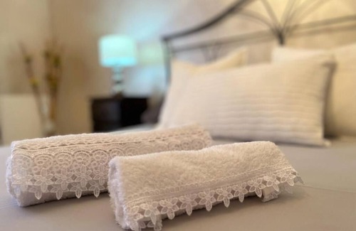 Priolo Gargallo Bed & Breakfast | VILLA GIUDICE - Holiday Home - Luxury Home