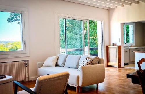 Veneux-les-Sablons Apartment | Villa Hortensia - Charming Cottage Near Fontainebleau