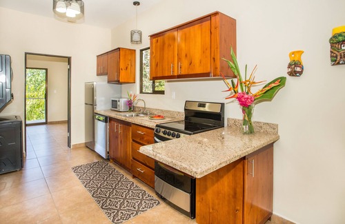 Parrita House | Villa Iguana - Great place & privacy w/Jacuzzi & WiFi