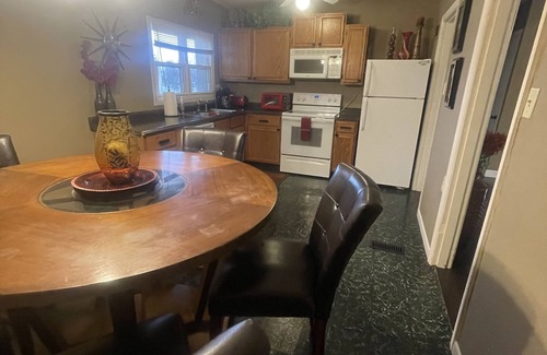 Eureka Villa | Villa in Eureka 1- mile to Hidden Valley & Six Flags