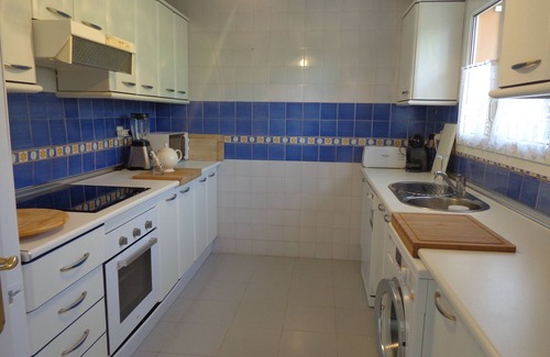Puerto de la Duquesa House | Villa in first line, garden, barbecue, ideal for families.