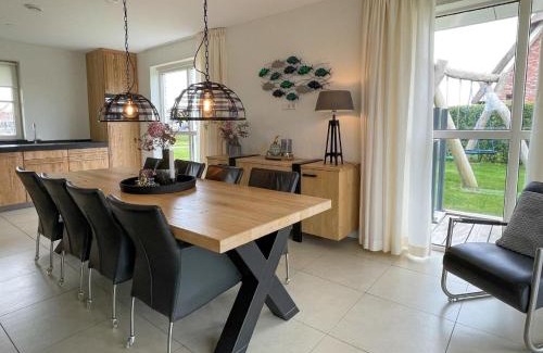 Delfstrahuizen Villa | Villa in Friesland with Jacuzzi and Sauna