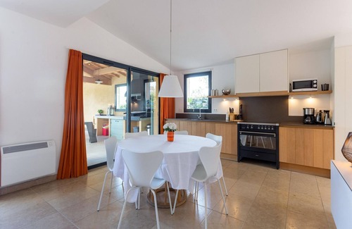 Malaucene Villa | Villa in Malaucène with Mont Ventoux Views