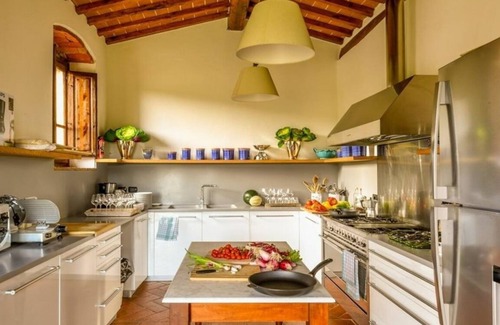Rapale Villa | Villa in Rapale with 9 bedrooms sleeps 20