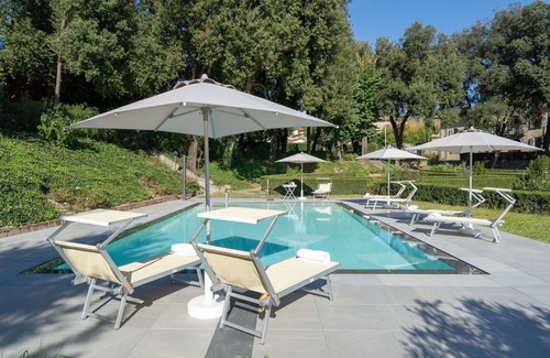Ronta Villa | Villa in Ronta with 13 bedrooms sleeps 26