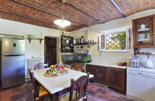 Lucca Villa | Villa in San Concordio Di Moriano with 6 bedrooms sleeps 12