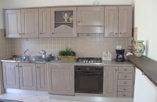 Camaiore House | Villa in Versilia, swimming pool10x5 private fenced, 9kmdal sea, garden, barbecue
