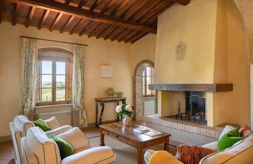 San Pietro in Bossolo Villa | Villa ∙ 10 bedrooms ∙ 20 guests