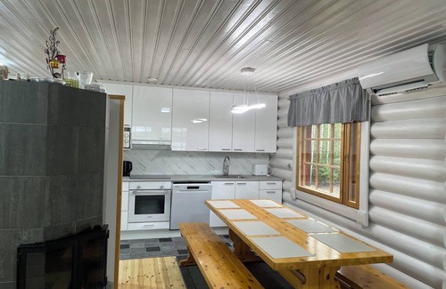 Lotjola Villa | Villa Joutsen in Saimaa with jacuzzi