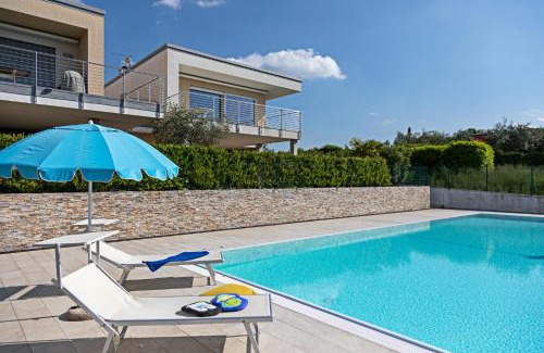 Vanon Villa | VILLA JULIA - Regarda Travel