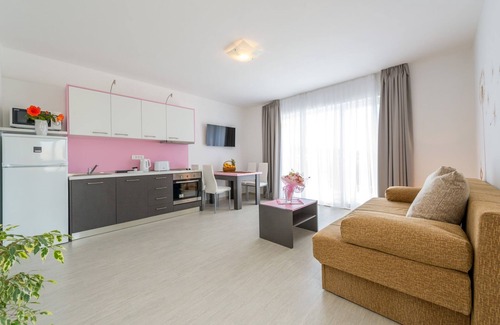 Popovici Villa | Villa Kabalero - Four-Bedroom Villa with Private Pool