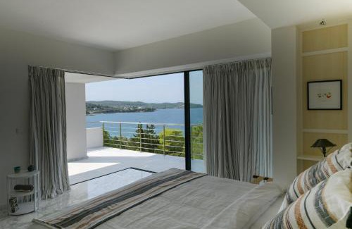 Kilada Villa | Villa Kilada on the Rocks