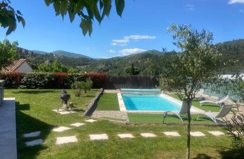 Pont-de-Labeaume Villa | Villa La source & SPA