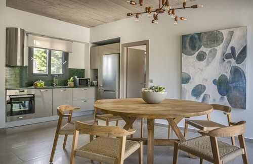 Skala Villa | Villa Lantana is perfect for guests wishing to have a peaceful and pleasant stay