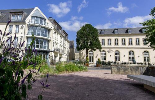 Bayeux Hotel | Villa Lara Hotel