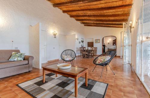 Alghero Villa | Villa Laura by Wonderful Italy