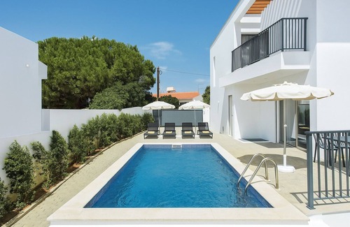 Areias de Sao Joao Villa | Villa Lavenda, Stunning 8 bedroom villa with sunny pool, roof terrace & jacuzzi