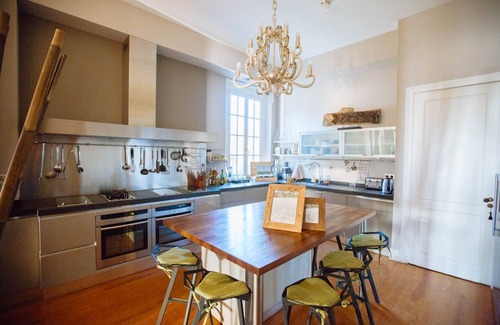 Taussat Villa | Villa Le Bassin - Eight Bedroom Villa, Sleeps 15