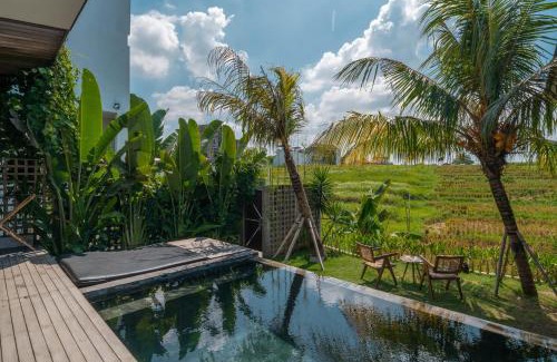 Cemagi Villa | Villa Lennon - Scenic 3BR Rice Field View with Pool, 4MIN TO BEACH!