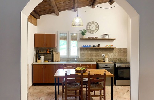 Ferla Villa | Villa Lenzo - Between nature and wonder