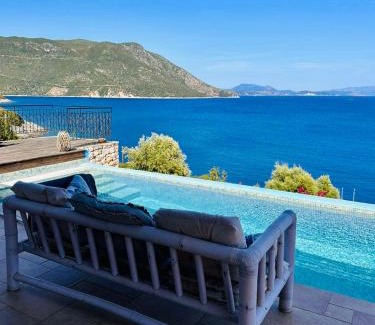 Evgiros Villa | Villa LeSunLuka Lefkada