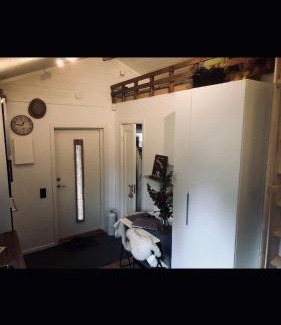Norrkoping Cabin | Villa Lillgården with Sauna and Jacuzzi