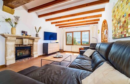 Montgo de Toscamar Villa | Villa Llamedos Montgo Javea by Rock Rentals
