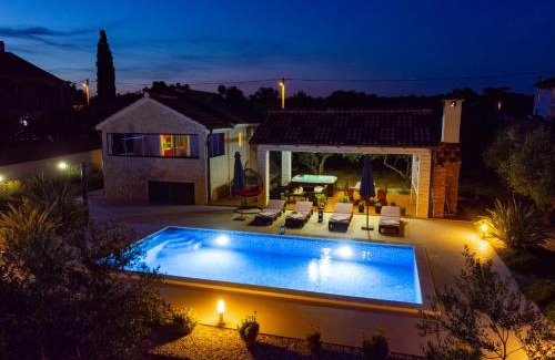 Sveti Filip i Jakov Villa | Villa Lorema-pet friendly on 5000 sqm garden,pool, jacuzzi, billiard&PS5