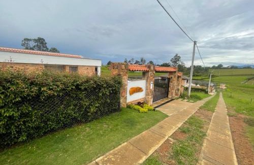 Piedecuesta Apartment | Villa Lucero 143