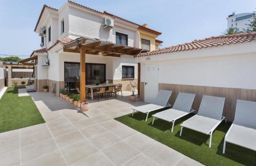 Grau i Platja Villa | Villa Luny Playa Gandia