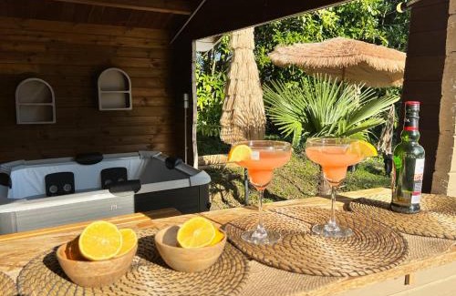 Treuzy-Levelay Villa | Villa Luxe Piscine Jacuzzi Barbecue Vue imprenable - Domaine de Montaubois - Groupes et familles - 15 personnes