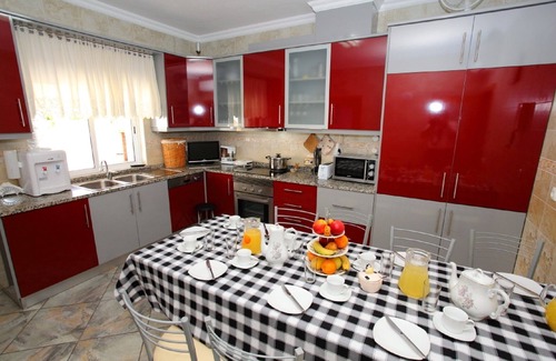 Montechoro Villa | Villa Luz for group holidays