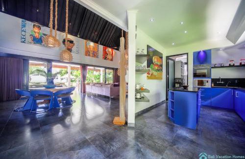 Kalisada Villa | Villa Mahkai - Family and friends Estate!