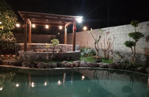 Candi Binangun Villa | Villa Malini