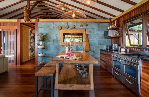 Punaauia Villa | Villa Manuiti luxury - private swim SPA - sea view
