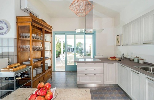 Nubia Villa | Villa Marettimo - Seven Bedroom Villa, Sleeps 14