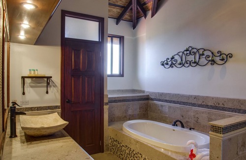 Sittee River Hotel | Villa Margarita at Jaguar Reef