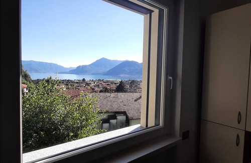 Dervio Villa | Villa Mari, detached villa with magnificent garden view