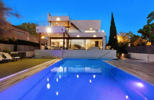 Palma de Mallorca Villa | Villa Marina Cristal Minimalist BBQ Beach of Palma, heated pool optional