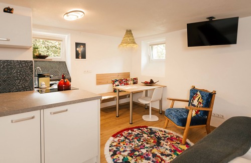 Innsbruck Apartment | Villa Marwa - an oasis of peace in the countryside with city views