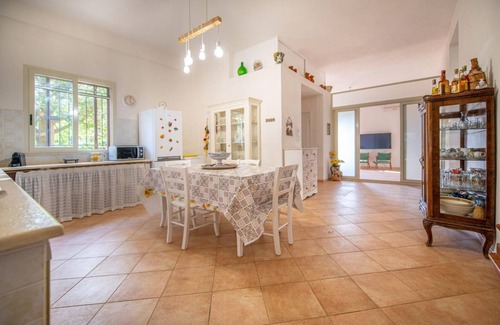 Mazara del Vallo Villa | Villa Matilde, with swimming pool, whirlpool and pine forest, beach at 400m